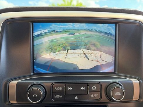 Used 2018 GMC Sierra 2500 Denali w/ Duramax Plus Package AWD/4WD image 15