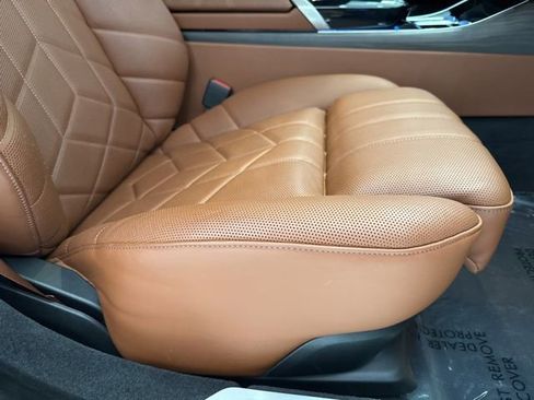 Used 2024 BMW i7 xDrive60 w/ Premium Package image 79