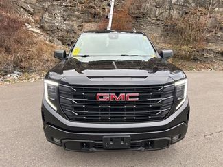 Used 2022 GMC Sierra 1500 Elevation video 2