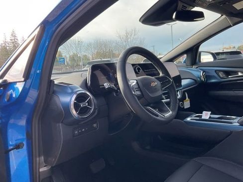 New 2026 Chevrolet Equinox EV LT image 11