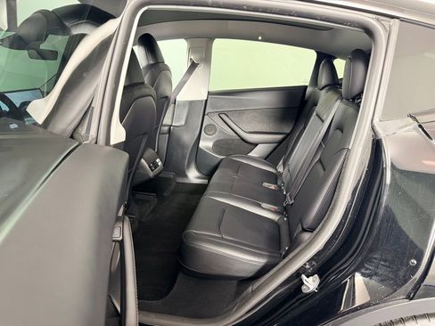 Used 2023 Tesla Model Y Long Range image 27