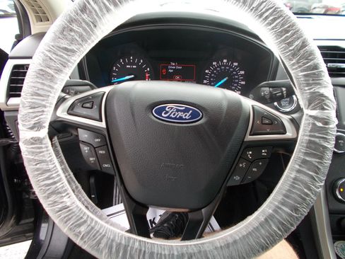 Used 2020 Ford Fusion S FWD image 14