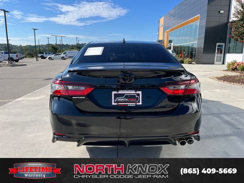 Used 2023 Toyota Camry SE FWD image 16