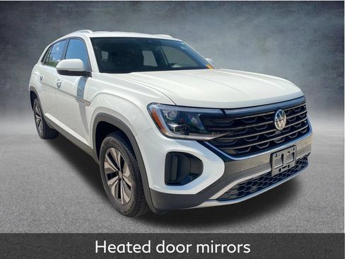Used 2025 Volkswagen Atlas Cross Sport SE AWD/4WD image 2