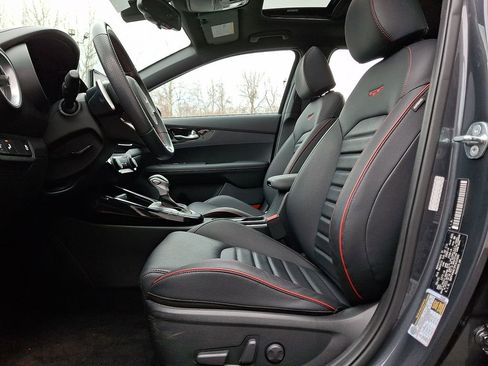 Used 2023 Kia Forte GT w/ GT2 Package image 16