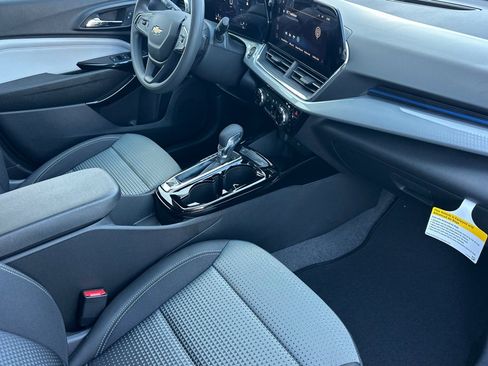 New 2026 Chevrolet Trax LT FWD image 16