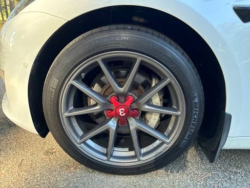 Used 2022 Tesla Model 3 Long Range AWD/4WD image 6