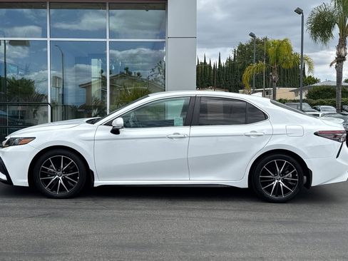 Certified 2024 Toyota Camry SE w/ Convenience Package FWD image 9