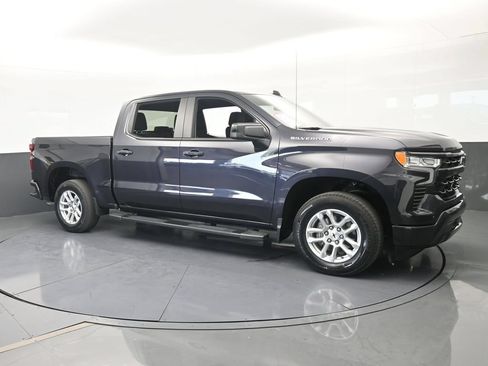Used 2023 Chevrolet Silverado 1500 RST RWD image 8