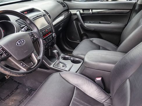 Used 2012 Kia Sorento SX FWD image 16
