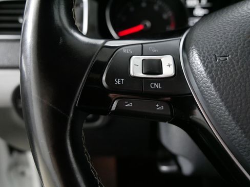 Used 2016 Volkswagen Jetta Sport image 27