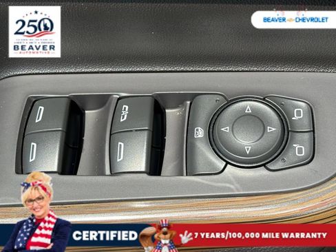 Used 2022 GMC Acadia SLE w/ Driver Convenience Package FWD image 32