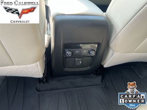 Used 2023 Buick Enclave Essence w/ Experience Buick Package image 27