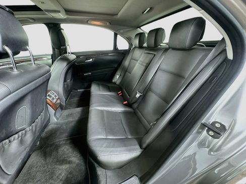 Used 2013 Mercedes-Benz S 550 4MATIC image 30