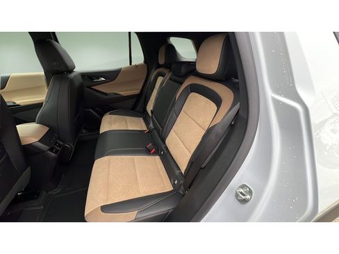 New 2026 Chevrolet Equinox ACTIV image 28