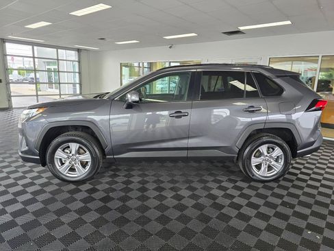 Used 2025 Toyota RAV4 XLE AWD/4WD image 6