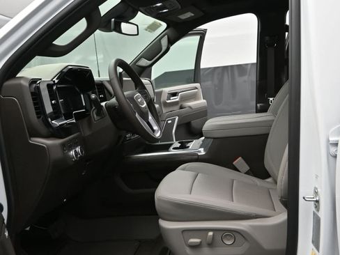 New 2026 GMC Sierra 2500 SLT w/ SLT Premium Package AWD/4WD image 18