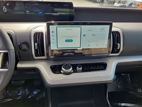 Certified 2025 Ford Expedition Max Active image 11