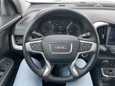 Used 2023 GMC Terrain SLT image 22