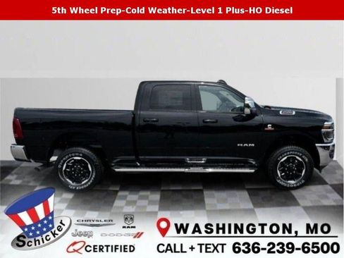 Used 2025 RAM 2500 Laramie AWD/4WD image 1