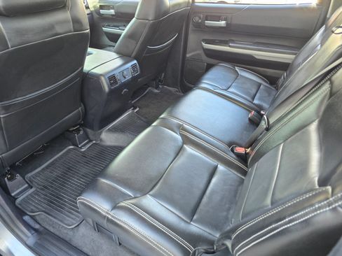 Used 2019 Toyota Tundra SR5 w/ SR5 Upgrade Package RWD image 28