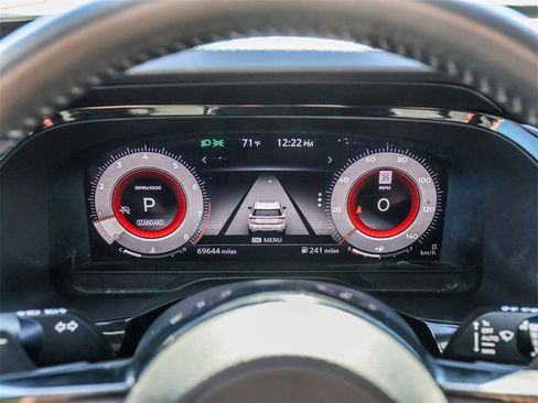 Used 2023 Nissan Pathfinder Platinum w/ Cargo Package image 33