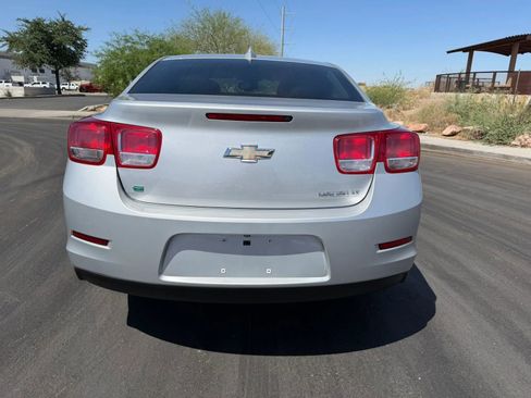 Used 2015 Chevrolet Malibu LT w/ Power Convenience Package FWD image 5