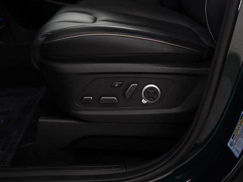 Used 2025 Hyundai Palisade Calligraphy image 24