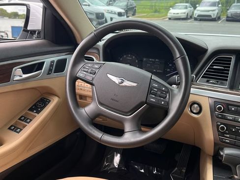 Used 2018 Genesis G80 3.8 RWD image 17