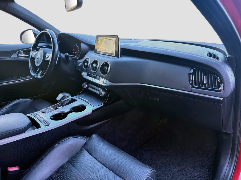 Used 2018 Kia Stinger GT2 RWD image 30