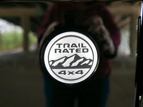 Used 2020 Jeep Wrangler Unlimited Sport image 21