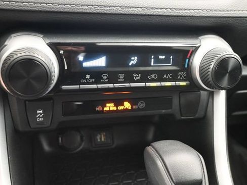 Used 2023 Toyota RAV4 LE FWD image 18