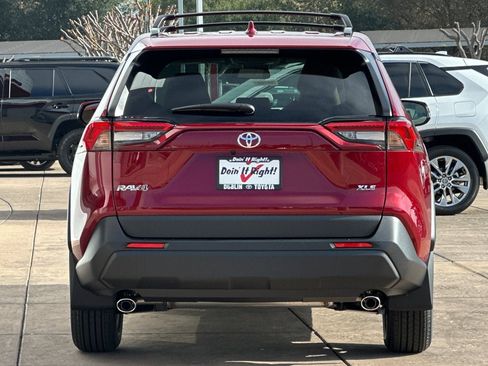 New 2025 Toyota RAV4 XLE image 5