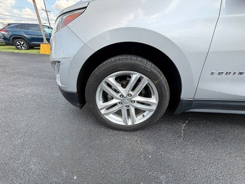 Used 2018 Chevrolet Equinox Premier FWD image 10