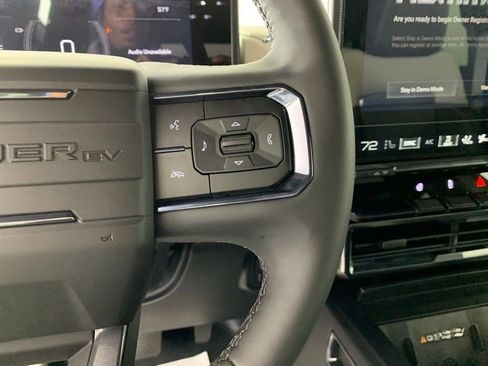 New 2026 GMC Hummer EV SUV image 18