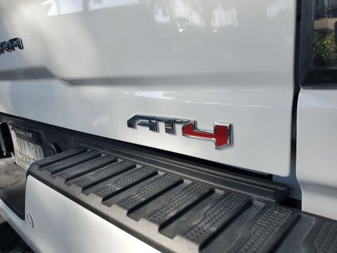 Used 2024 GMC Sierra 2500 AT4 w/ AT4 Premium Plus Package image 8