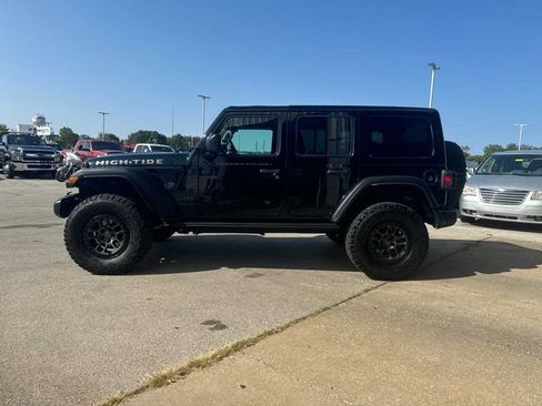 Used 2022 Jeep Wrangler Unlimited Sport image 2