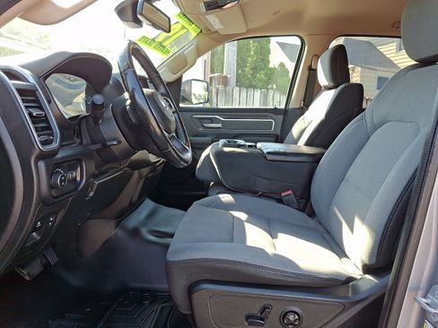 Used 2019 RAM 1500 Big Horn AWD/4WD image 13