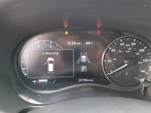 Used 2024 Nissan Kicks SV FWD image 19