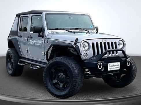 Used 2017 Jeep Wrangler Unlimited Sport w/ Quick Order Package 24S AWD/4WD image 3
