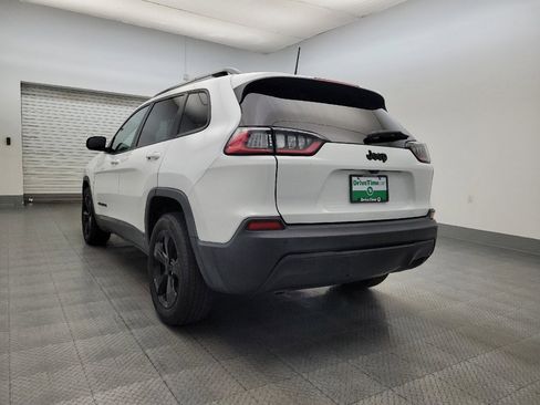 Used 2020 Jeep Cherokee Latitude Plus image 5