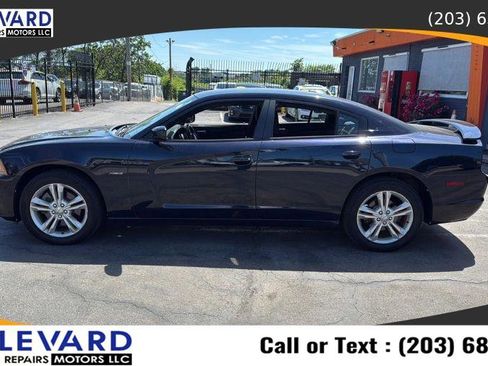 Used 2011 Dodge Charger R/T w/ Driver Confidence Group AWD/4WD image 4