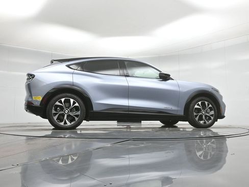 Certified 2022 Ford Mustang Mach-E Premium image 47