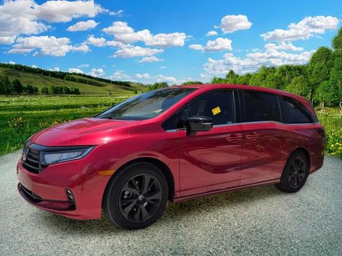 Used 2023 Honda Odyssey Sport image 2