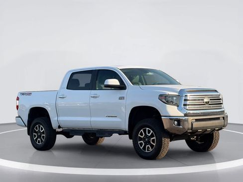 Used 2021 Toyota Tundra Limited w/ Limited Premium Package AWD/4WD image 5