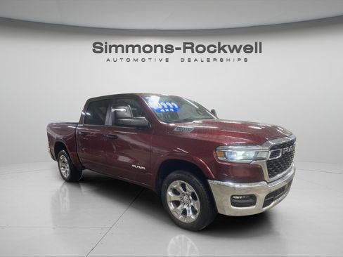 Used 2025 RAM 1500 Big Horn AWD/4WD image 8
