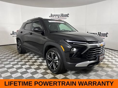 Used 2024 Chevrolet TrailBlazer LT AWD/4WD image 4