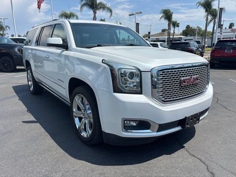 Used 2016 GMC Yukon XL Denali w/ Open Road Package AWD/4WD image 2