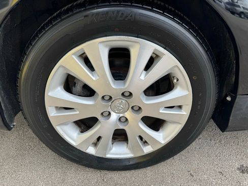 Used 2011 Toyota Avalon Limited image 26