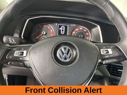 Used 2020 Volkswagen Jetta SE w/ SE Cold Weather Package image 13